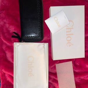 BLACK CHLOE ZIP UP WALLET with certification of authenticity, dust bag and box